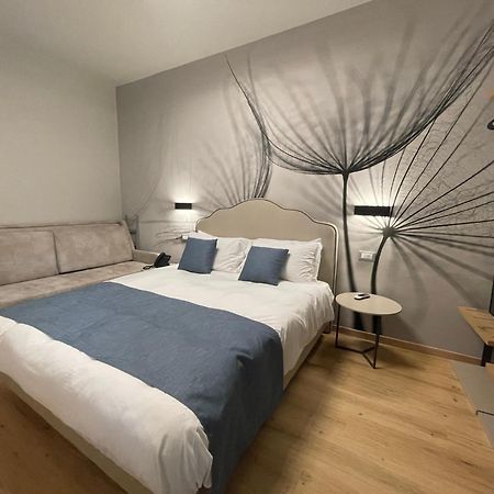 Hotel Central Giacomini Salo Luaran gambar
