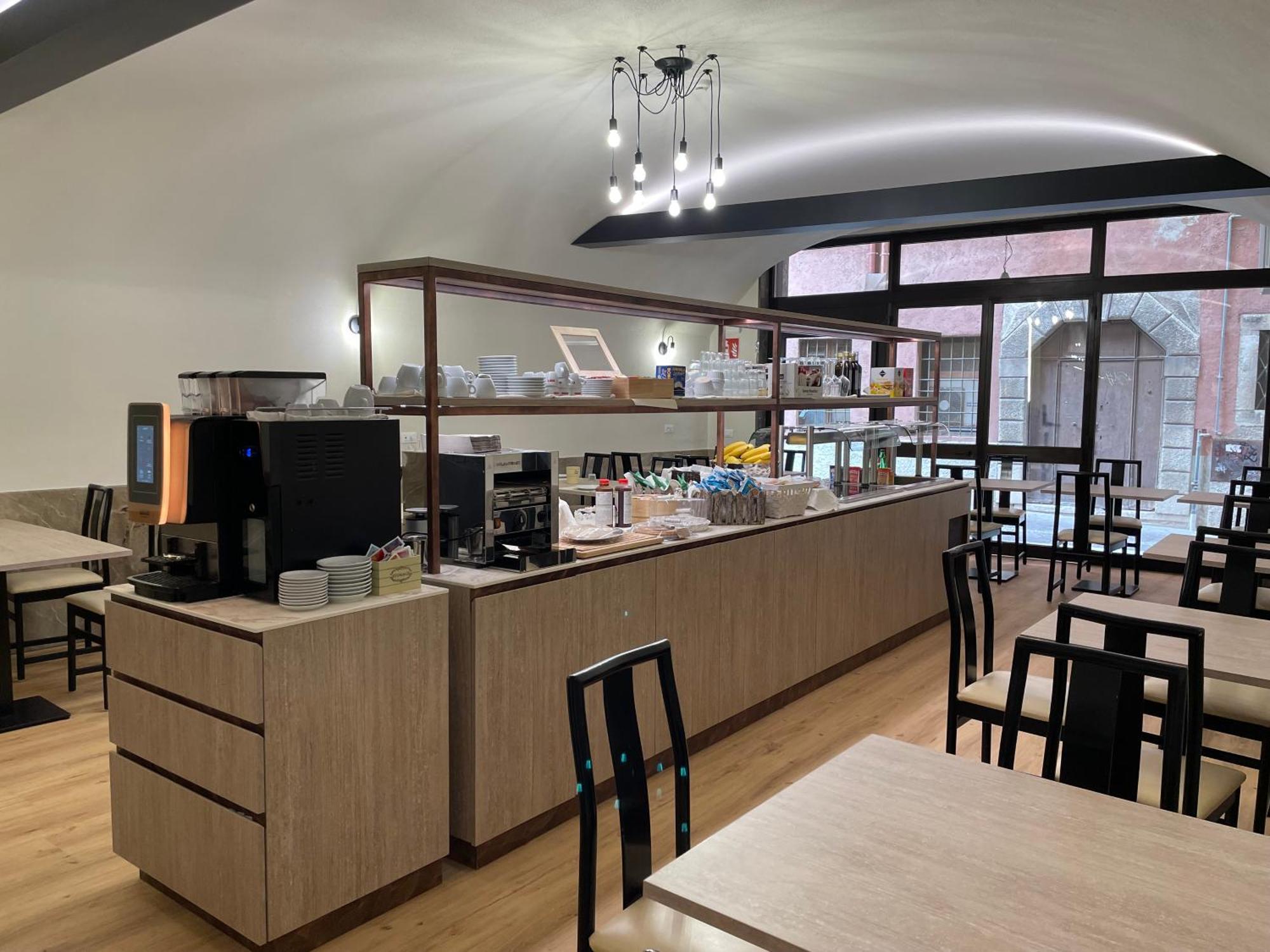 Hotel Central Giacomini Salo Luaran gambar