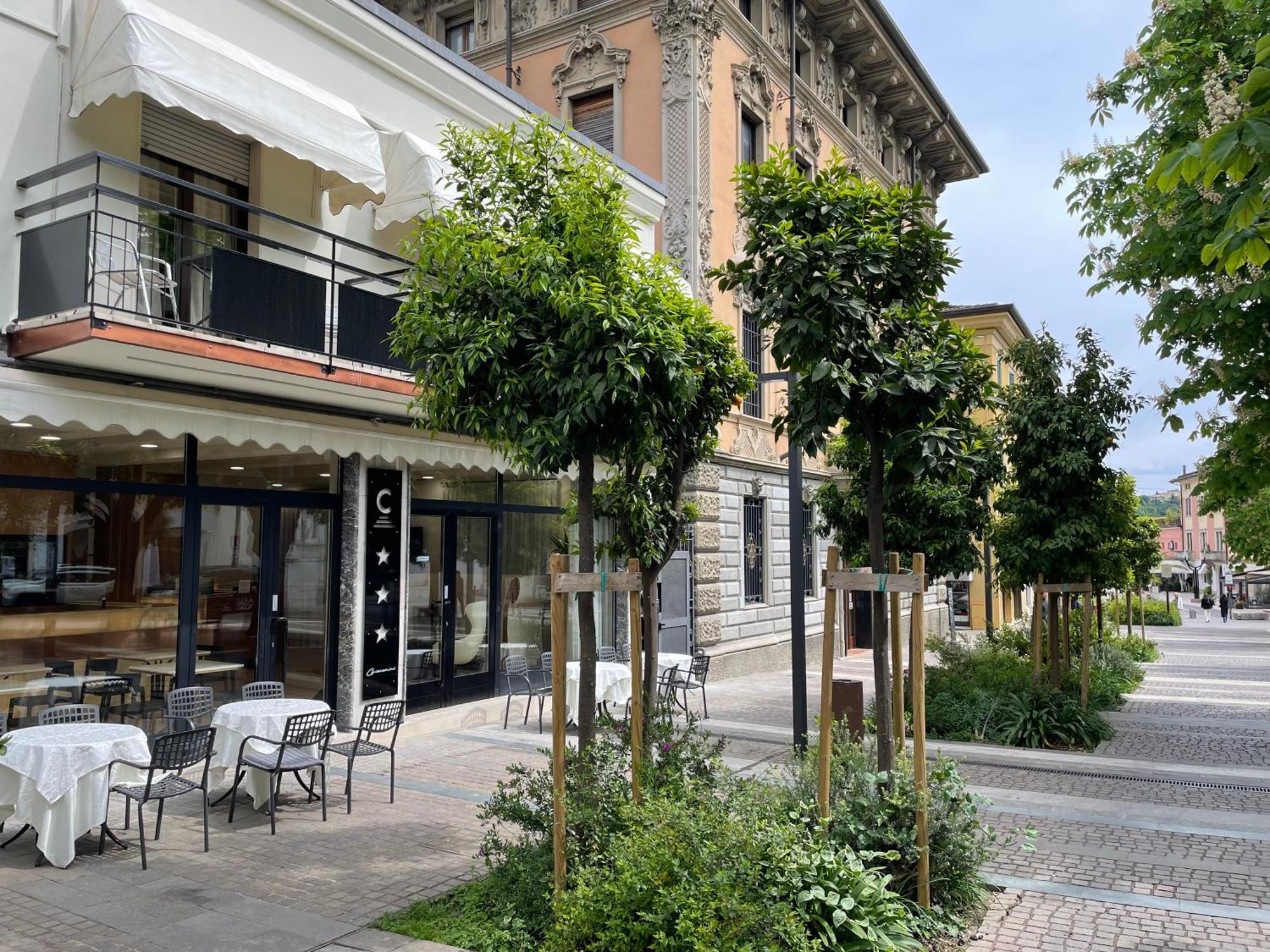 Hotel Central Giacomini Salo Luaran gambar