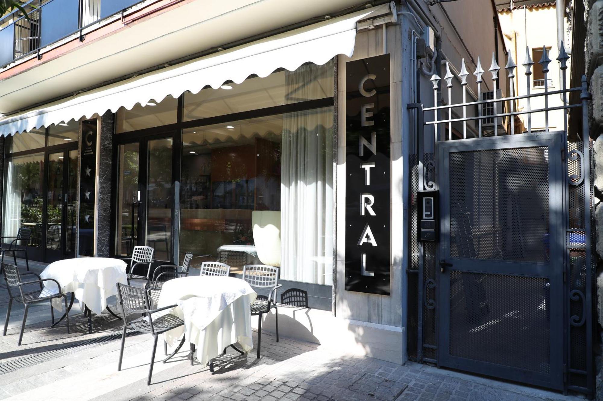 Hotel Central Giacomini Salo Luaran gambar