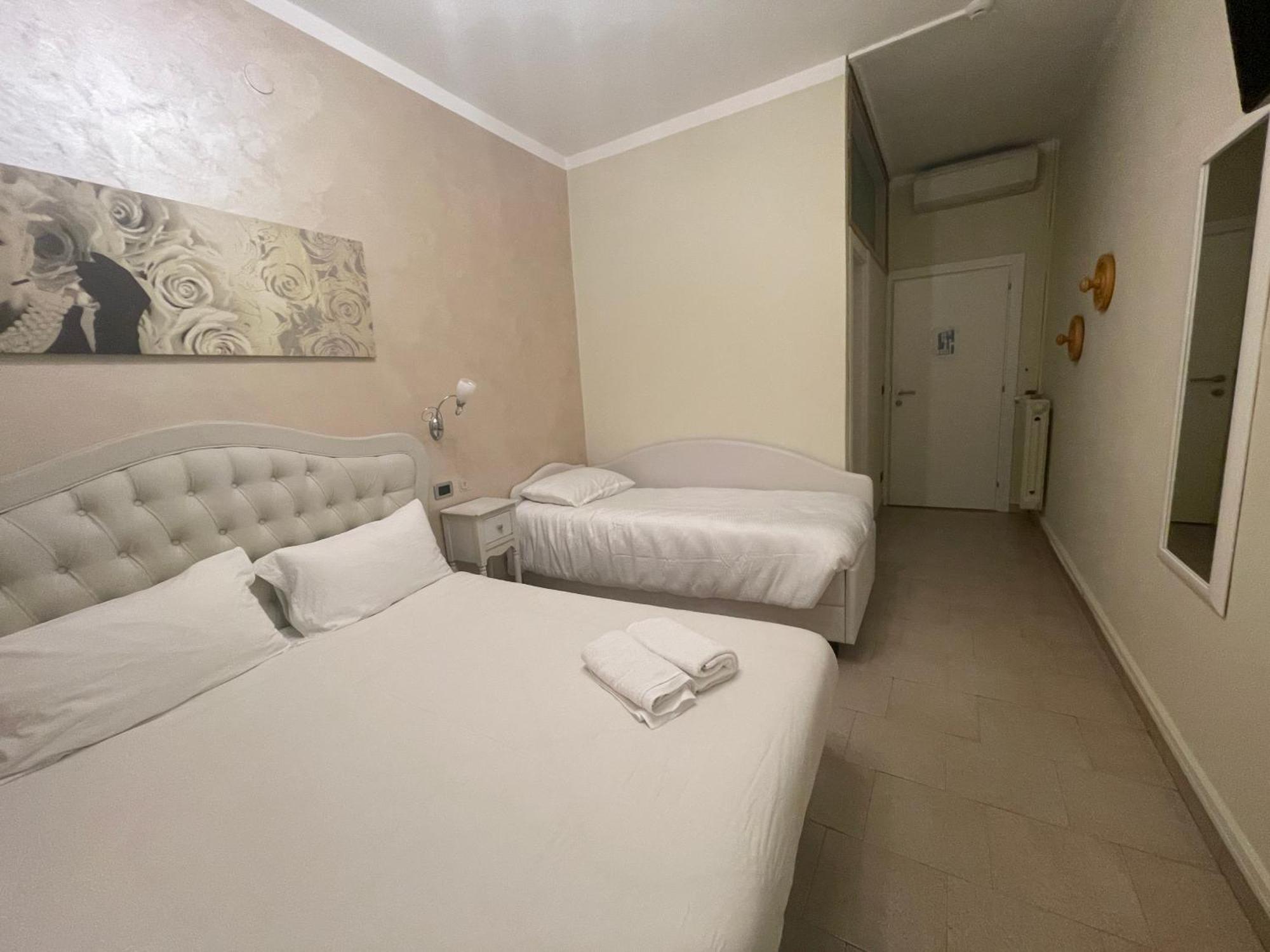 Hotel Central Giacomini Salo Luaran gambar