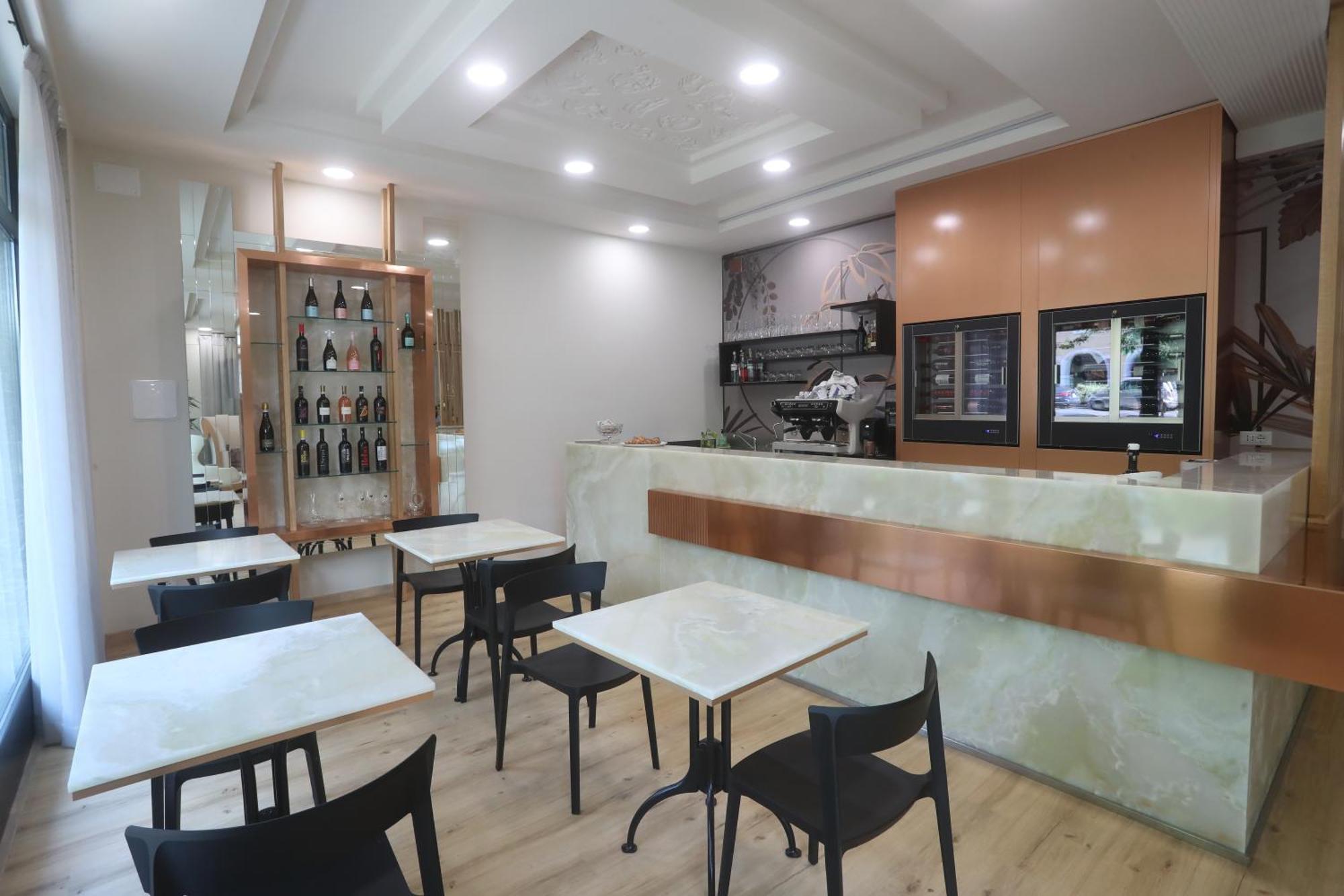 Hotel Central Giacomini Salo Luaran gambar